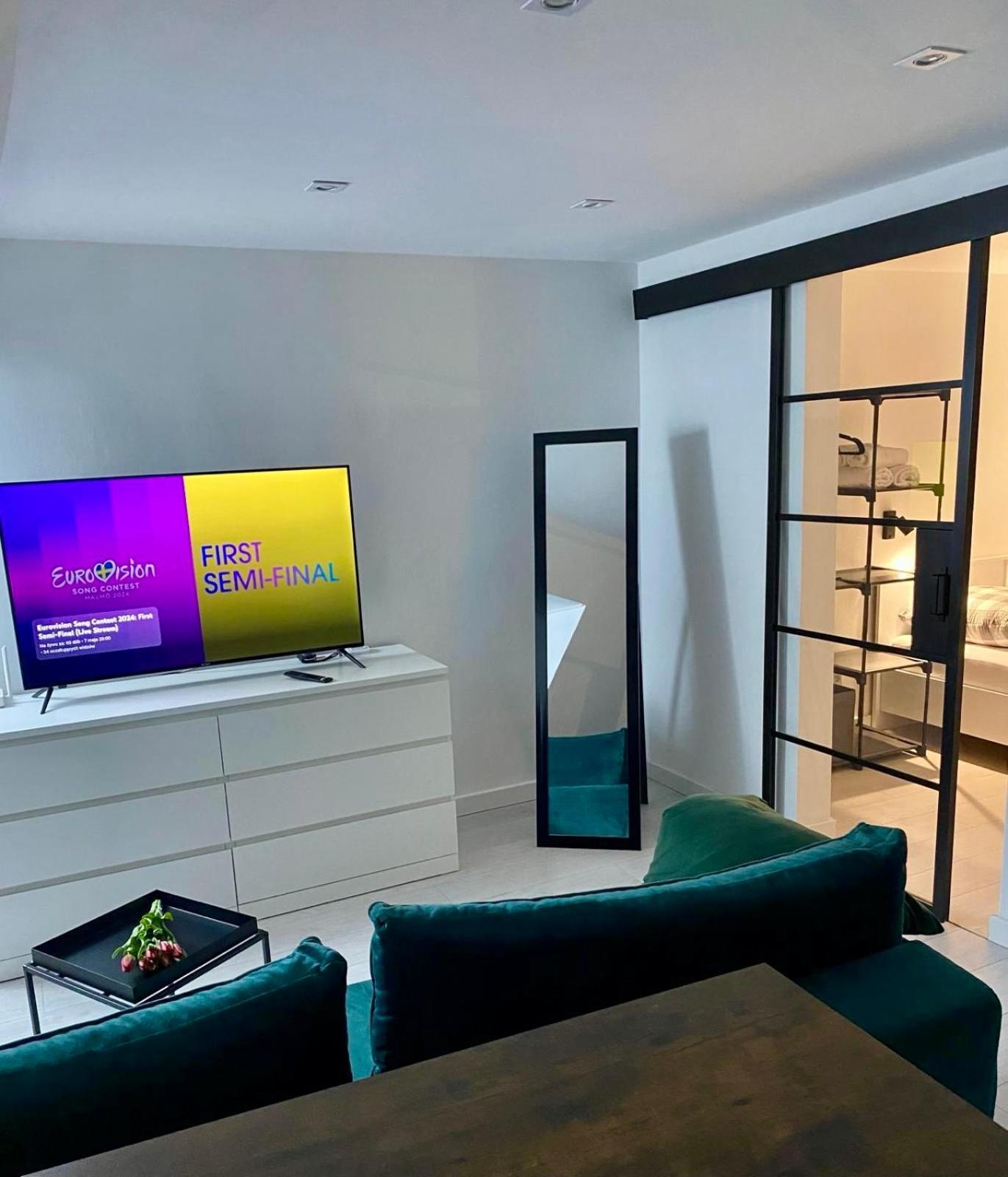 Apartament Michalowskiego W Poblizu Radiostacji グリヴィツェ エクステリア 写真
